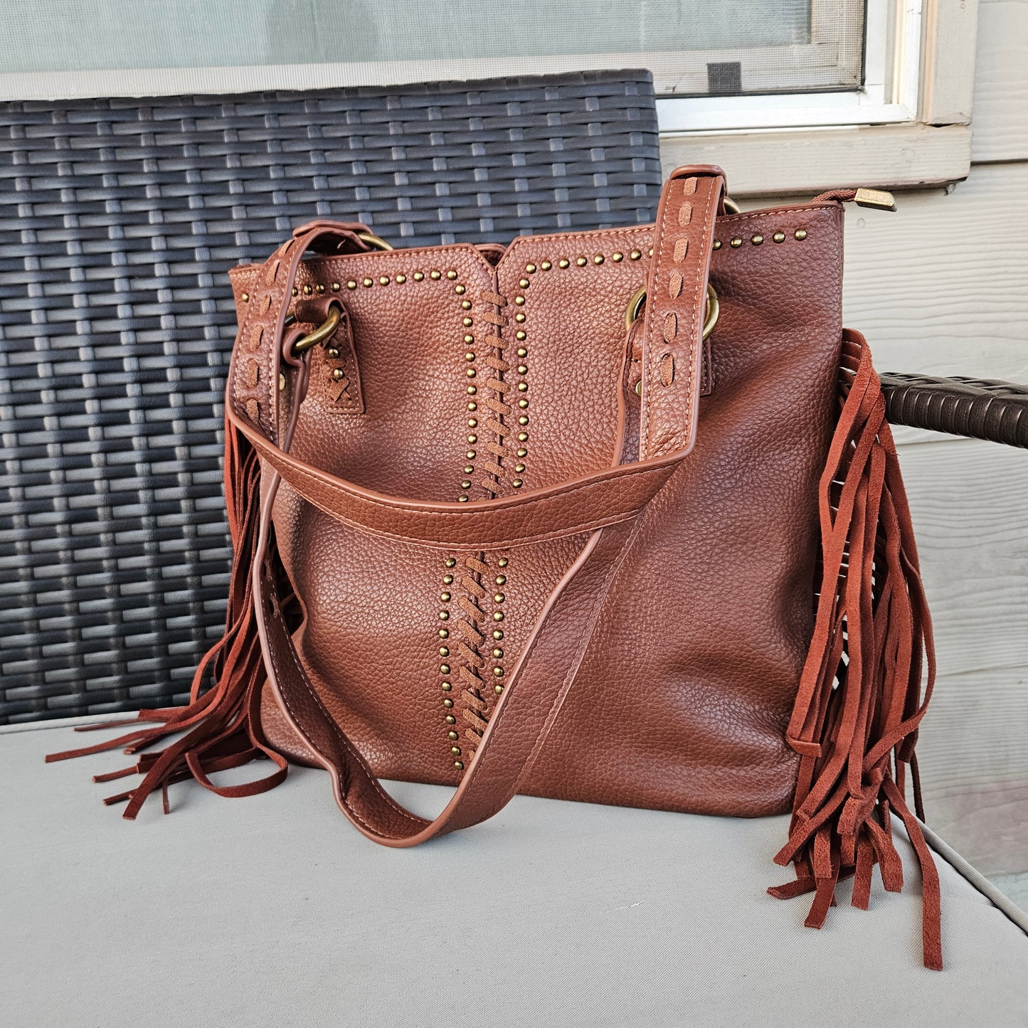 Wrangler Concealed Carry Western Fringe Handbag Brown